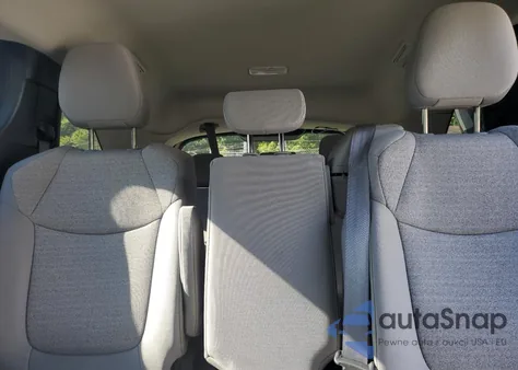 2025 Toyota Sienna Le z USA, uszkodzony, nr VIN 5TDKRKEC7SS226629